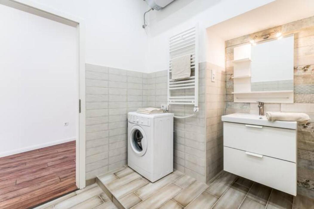 Hi-Bp Design Home Apartments In The Heart Of Budapest Exterior foto